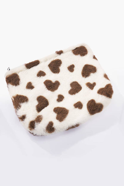Pochette fausse fourrure motif cœur CY211JH
