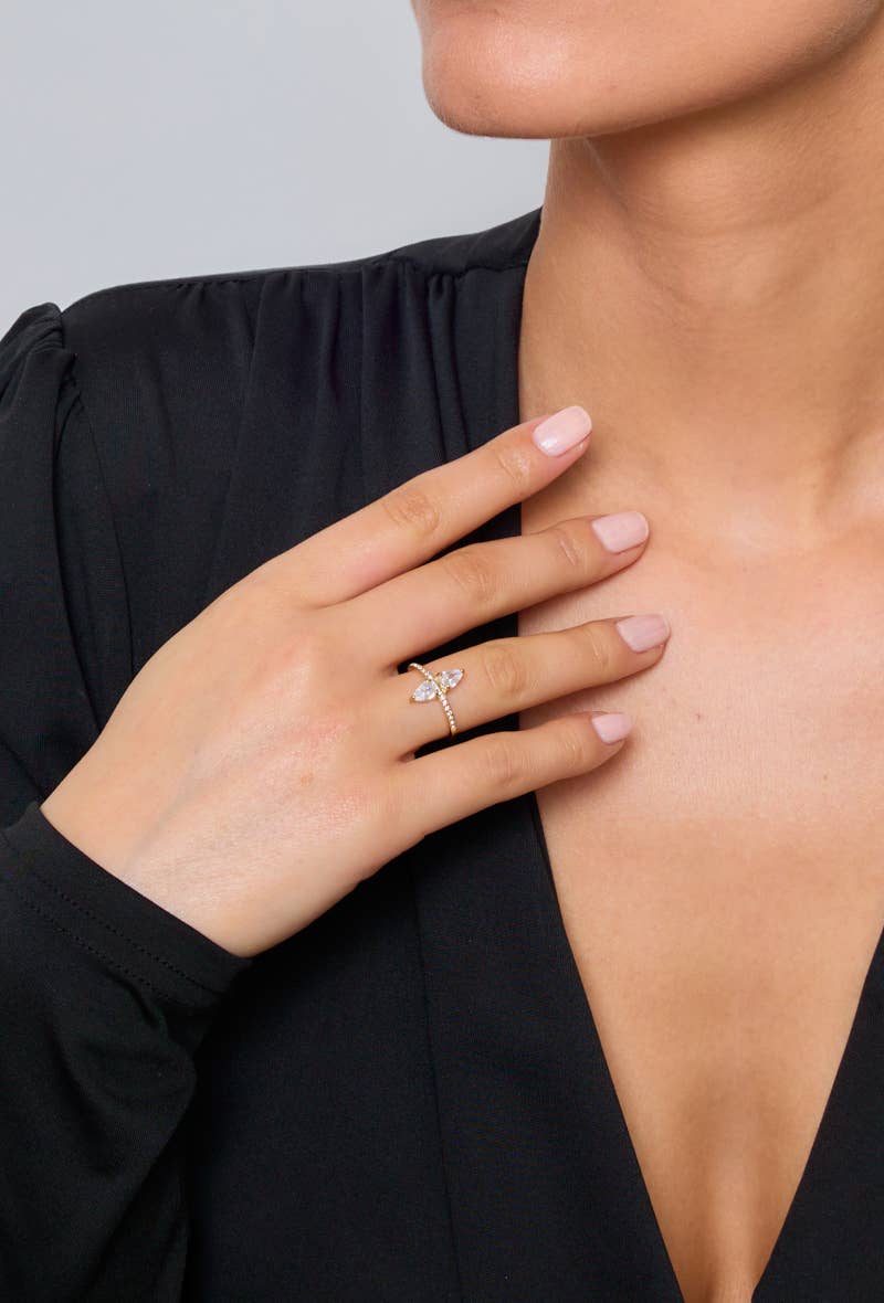 Bague avec pierre et strasses en acier inoxydable 424AQ11