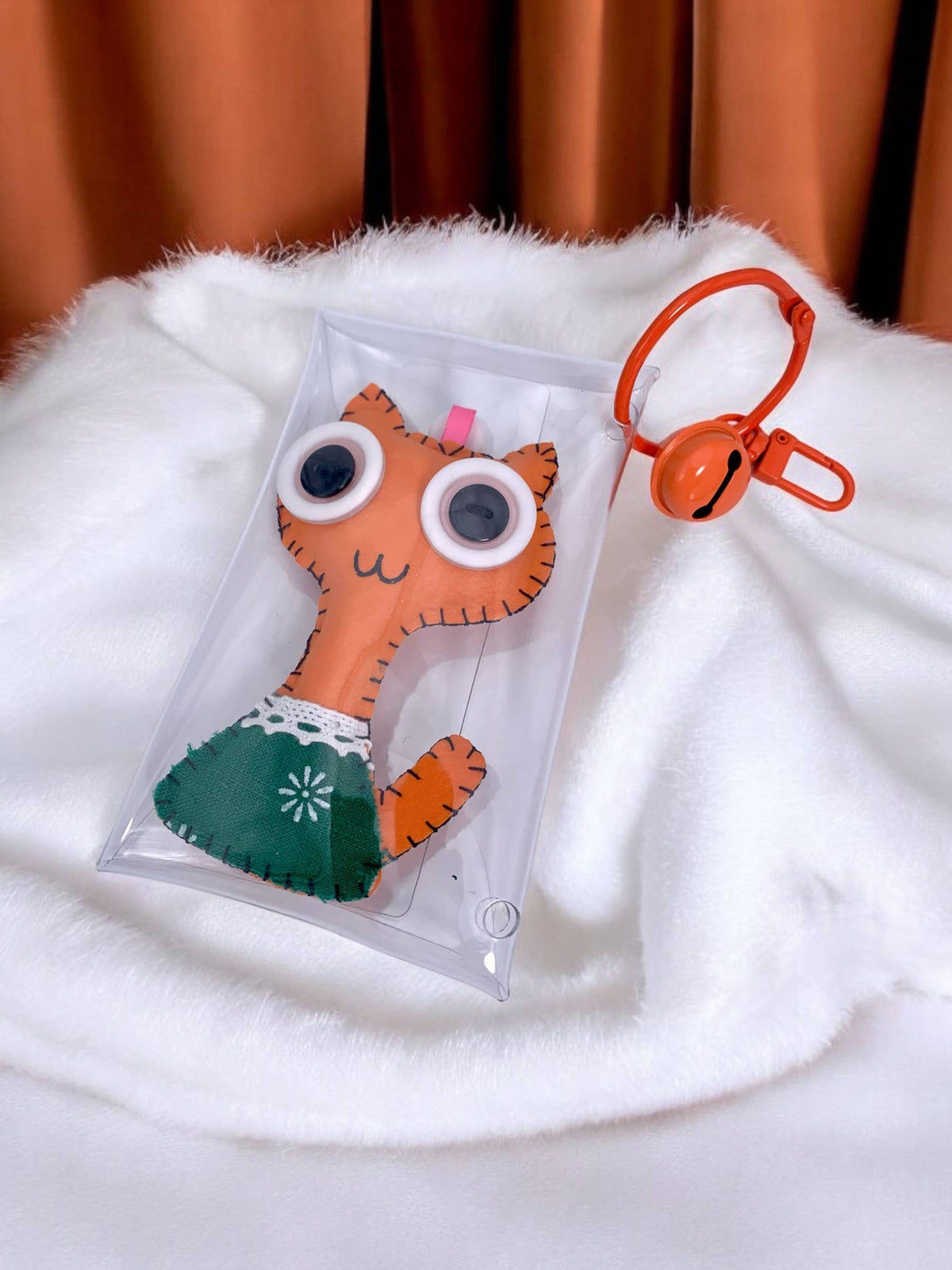Porte-clé peluche avec clochette JSG39