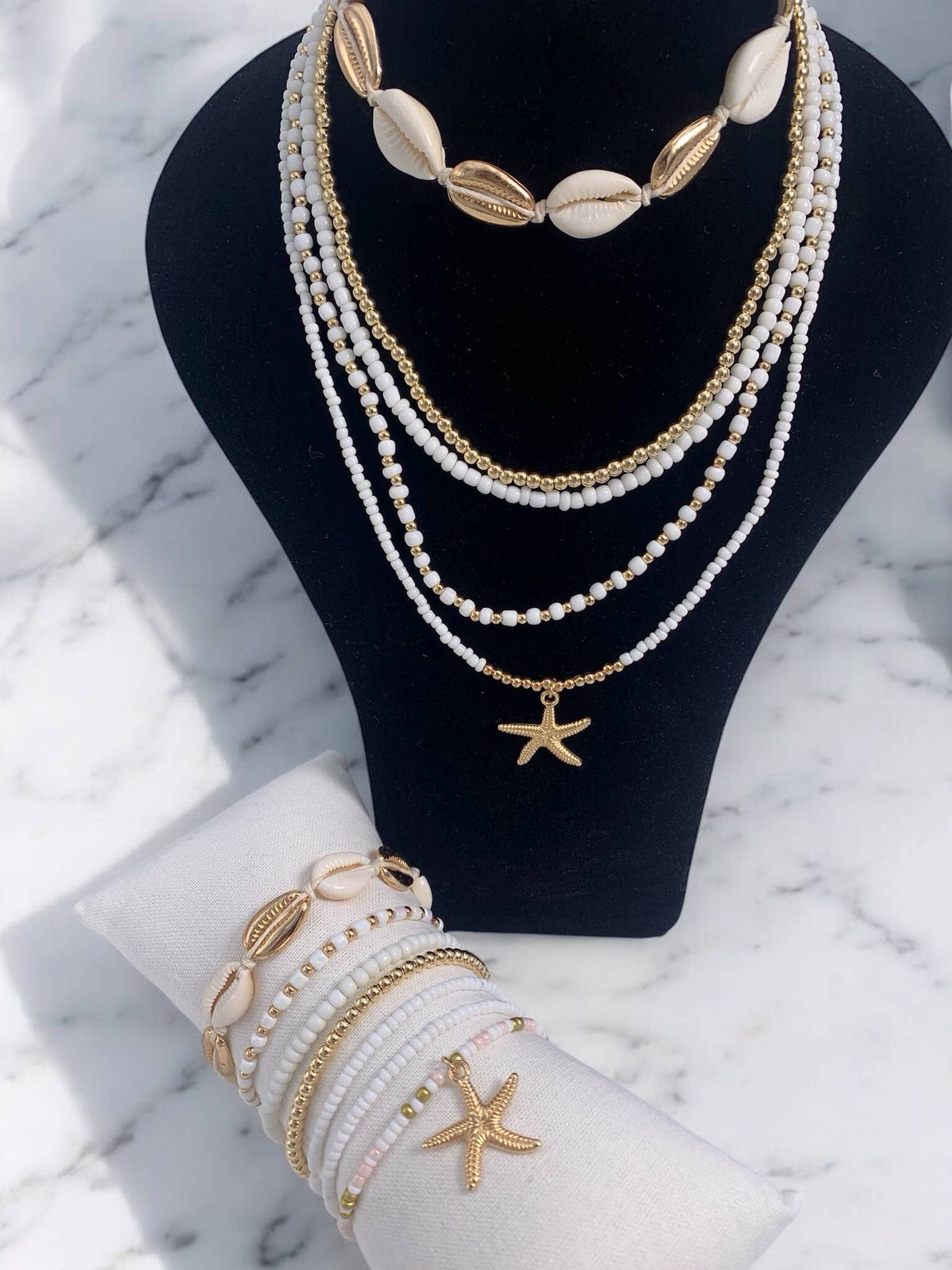 Ensemble colliers bracelets coquillage 2EN02