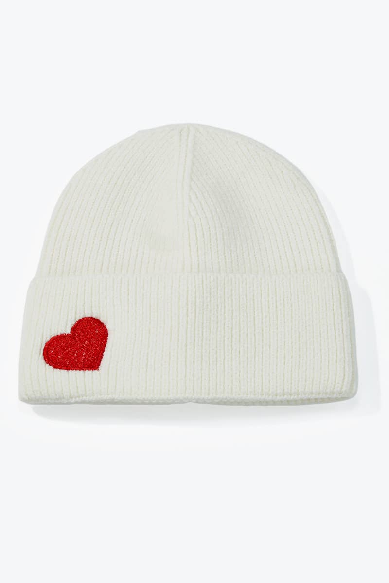 Solid color beanie with red heart MJ221SD